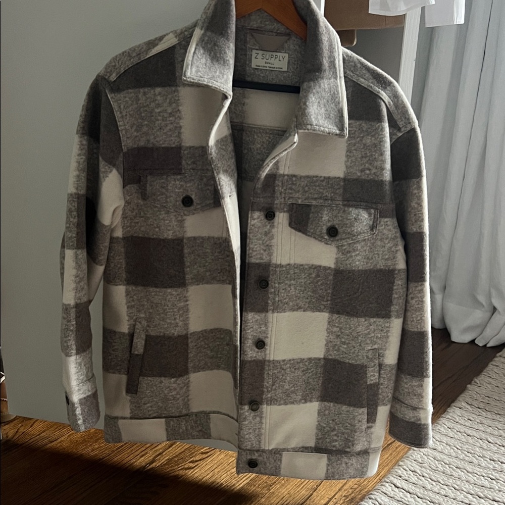 Z Supply Women's Plaid Shirt Jacket - Gray and Cream